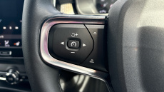 Volvo Xc40 2.0 B4P R DESIGN Pro 5dr Auto [7 speed] Petrol Estate